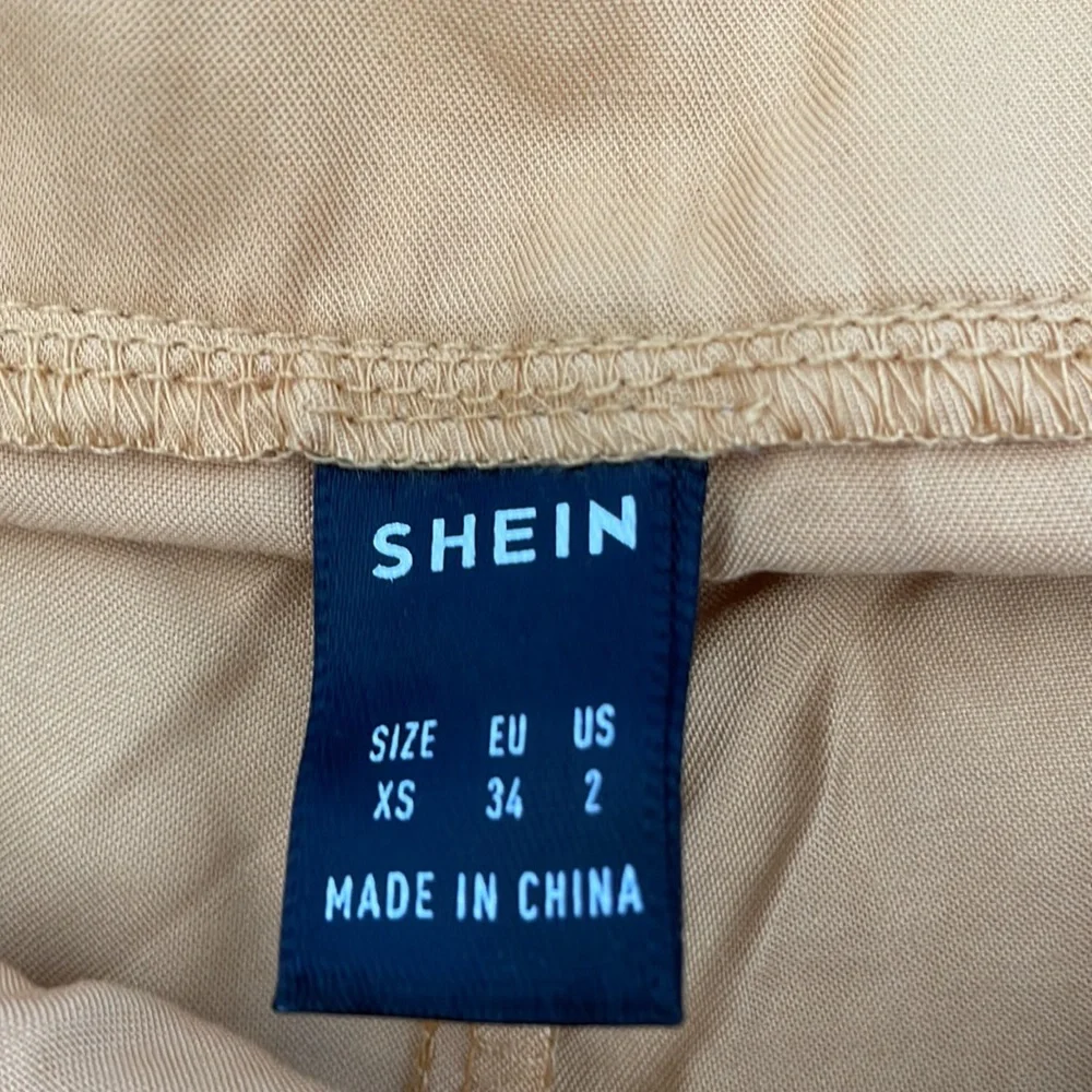 Two piece set - Picture 6 of 6